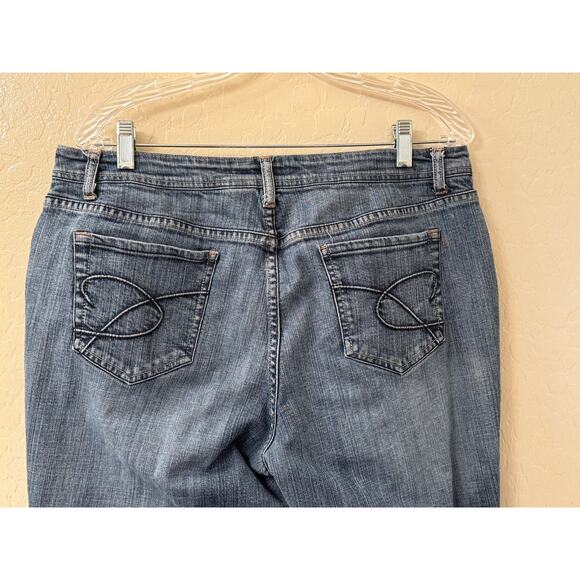 Chico's Platinum Solitaire Capri Cutoff Style Denim Jeans Fashion Size 3 (16) - Picture 3 of 8